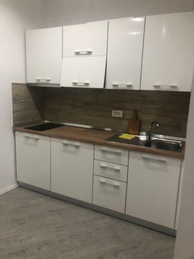 Bozic Apartman Appartamento Pola Esterno foto